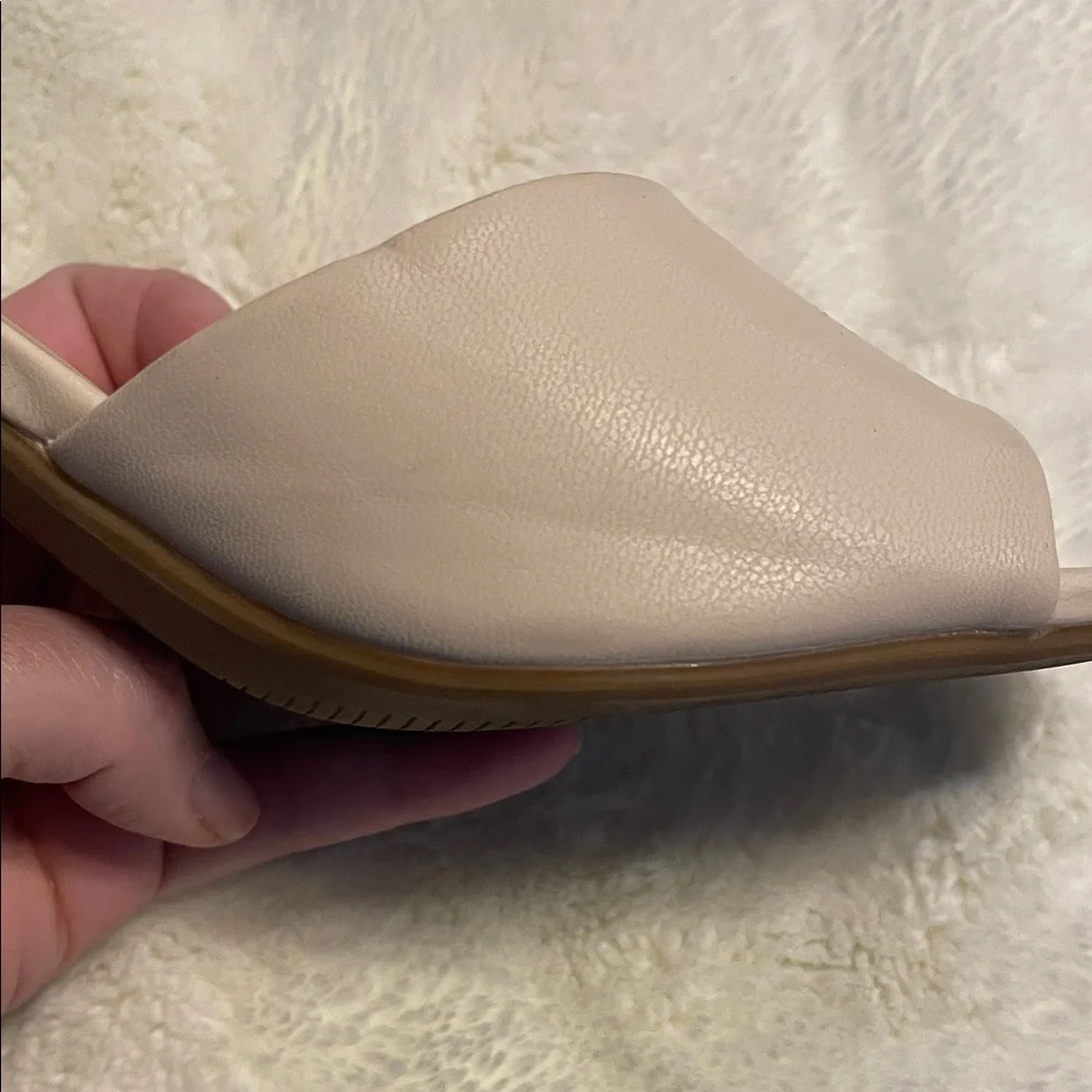 Cushionaire Women's Tan Mules - Picture 7 of 9